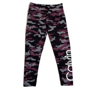 Calvin Klein M camouflage leggings